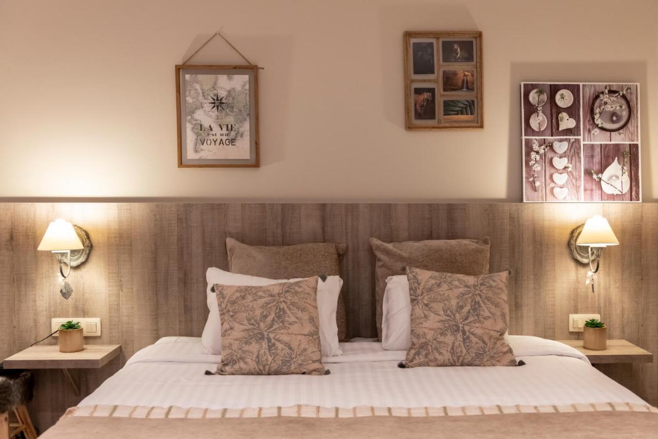 Hotel De La Tour Melen ภายนอก รูปภาพ
