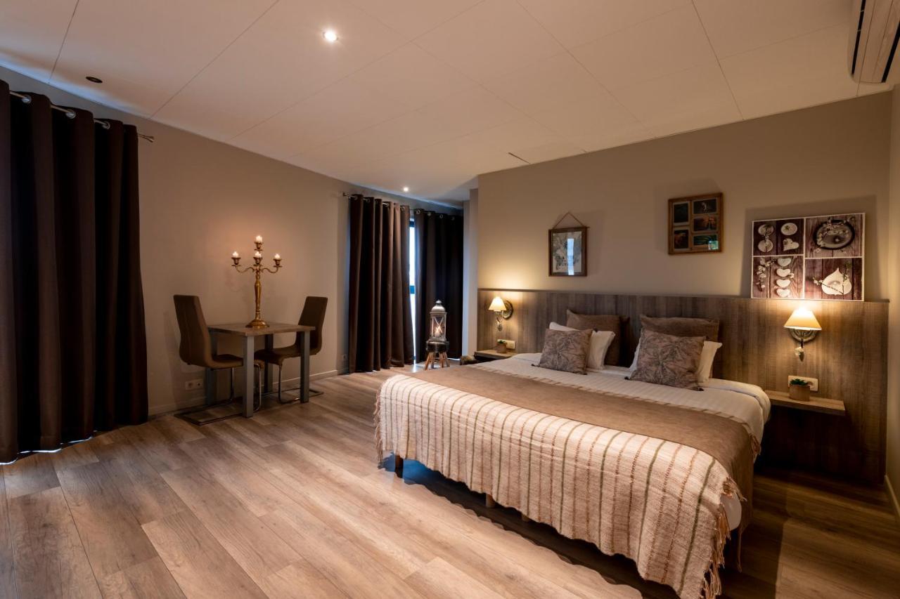 Hotel De La Tour Melen ภายนอก รูปภาพ