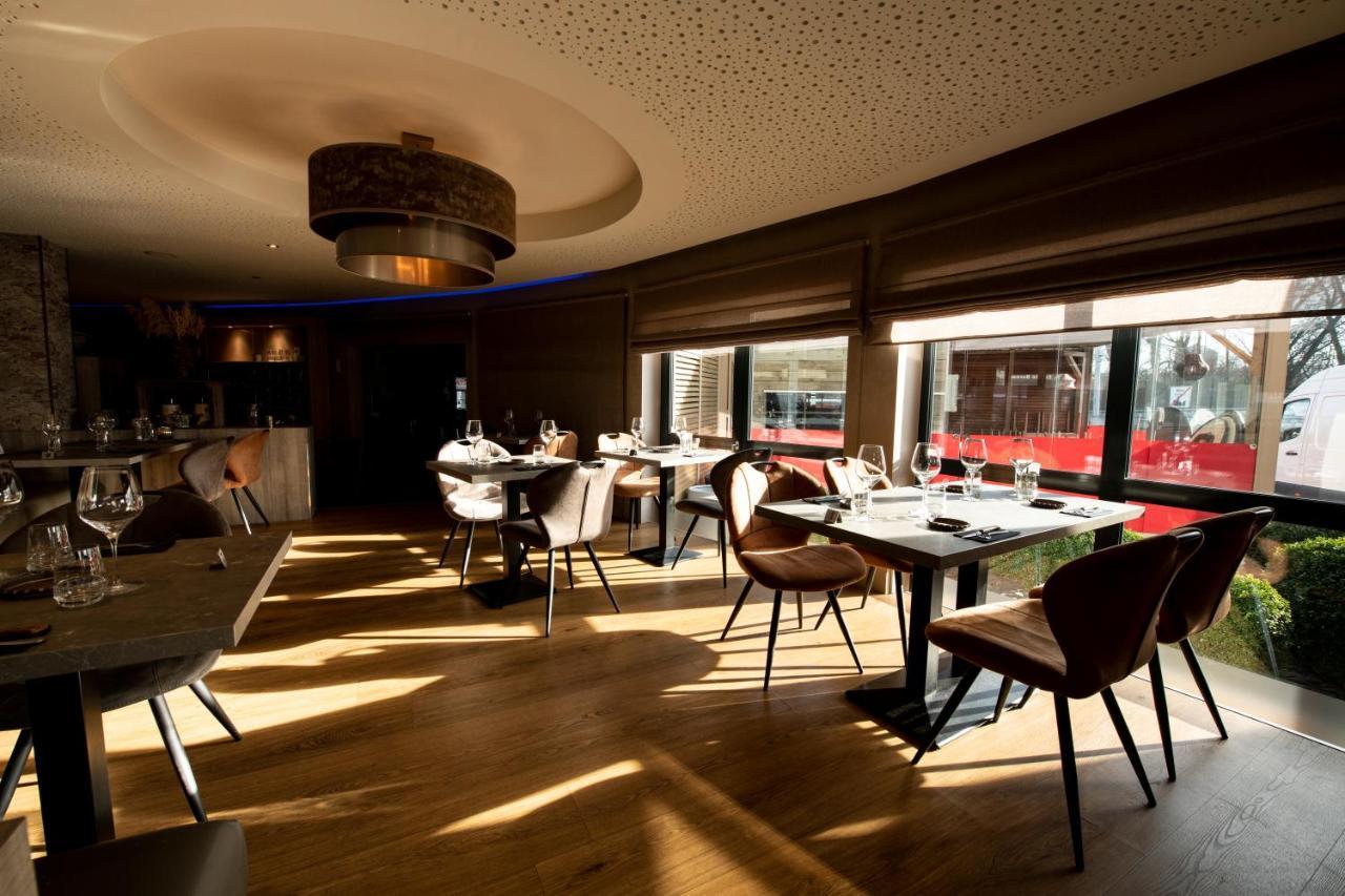 Hotel De La Tour Melen ภายนอก รูปภาพ